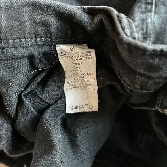 Kate Skinny Jeans, Distressed Black, Size 27 - Picture 7 of 11